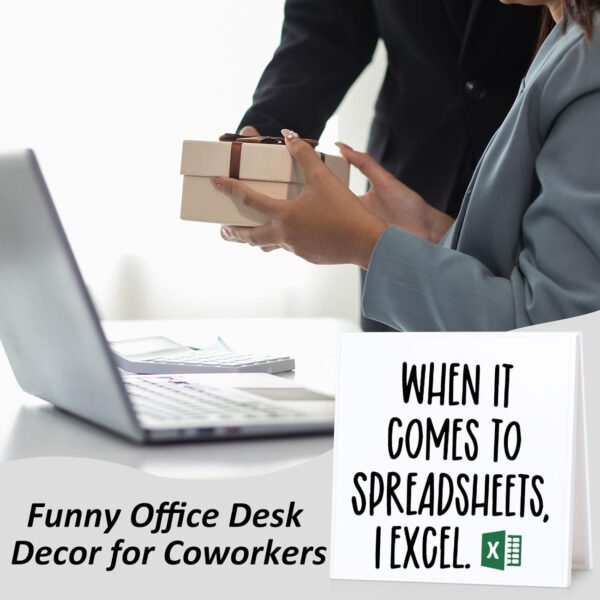 Funny Desk Sign Accountant Gifts for Women Men When It Comes To White - Image 7