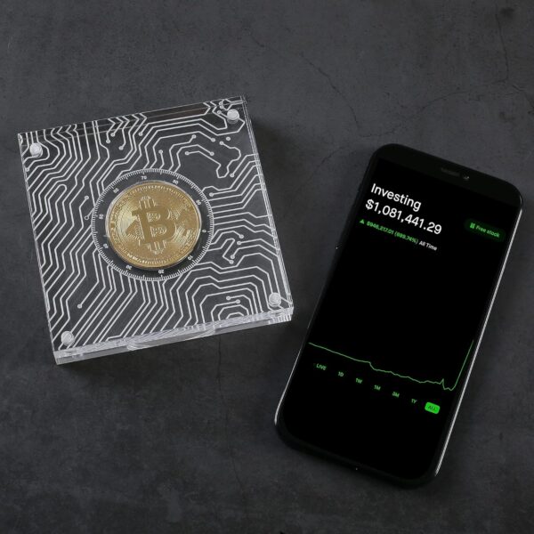 Crypto Coin Set with Display Case Bitcoin Showcase, Physical - Image 6